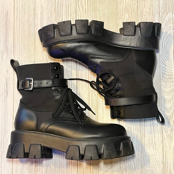 Shoes - Chunky Black Combat Boots